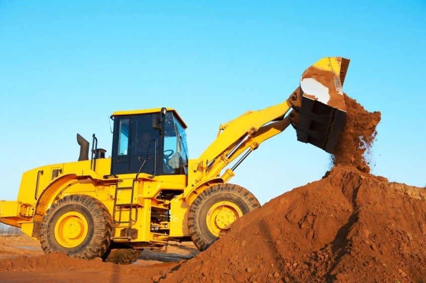 Factori esențiali în alegerea utilajelor de construcții: ce trebuie să știi înainte de a cumpăra?