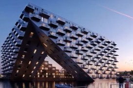 Un nou reper arhitectural în Amsterdam: Clădirea de pe lac cu propriul său port 