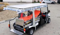 Ambulanţă electrică transport pacienţi model "MELEX-468-Ambulance” Acest tip de autosanitara electrica permite preluarea pacientilor de la