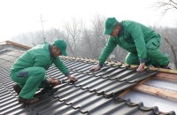 Sfaturi pentru un acoperiș metalic impecabil. Cum se montează țigla metalică