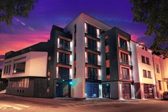 Arhitectura nocturnă: Cum transformă iluminatul percepția orașelor și a clădirilor?