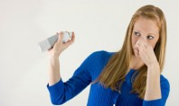 Cum elimini mirosurile din casă? Pe piață există o mulțime de produse care pretind că ne