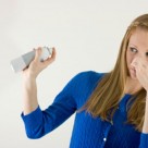 Cum elimini mirosurile din casă?