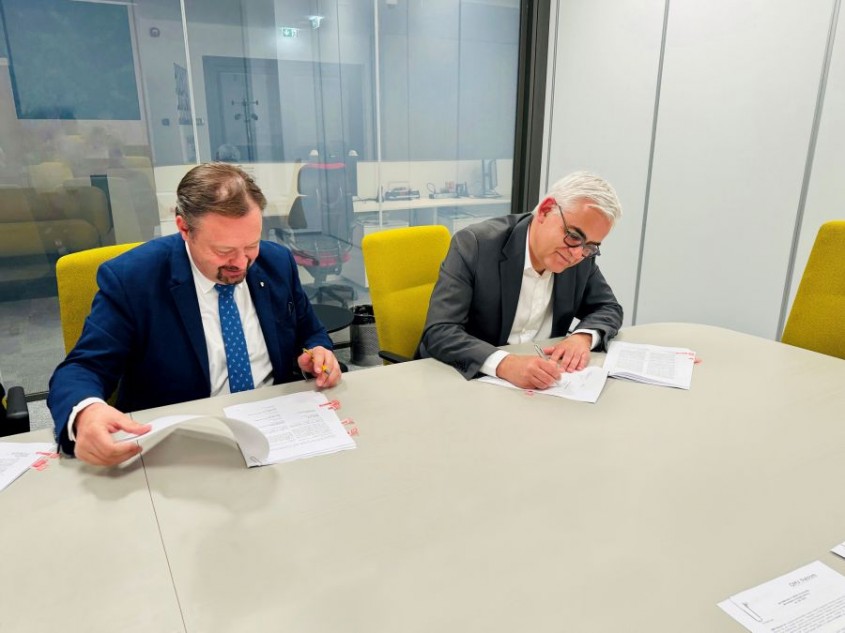 Saint-Gobain România și OMV Petrom semnează un acord pentru achiziția de energie verde