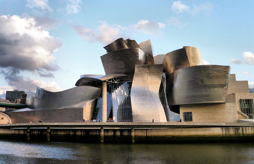 Clădiri care au schimbat lumea - Muzeul Guggenheim din Bilbao