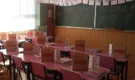 VELUX România donează rechizite pentru elevii clasei I dintr-o școală din Călărași