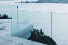  Balustrade din sticlă - același aspect, dar complet diferite în spatele scenei