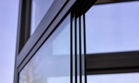 Închidere terasă cu sticlă – Eficiența sistemelor glisante Ce este sticla securizată? Sticla securizată este un