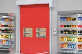 Ușa rapidă Dynaco E-211: all-rounder pentru compartimentări industriale