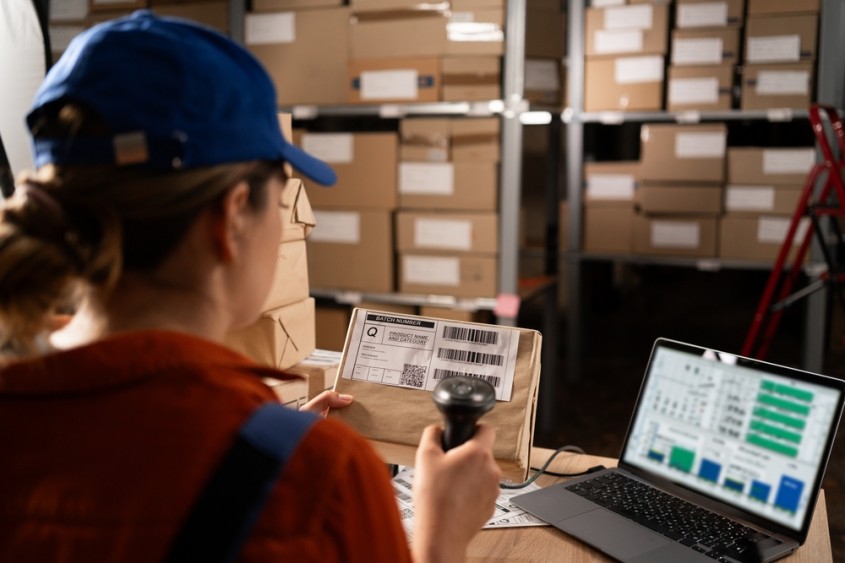 Cum optimizezi fluxurile logistice dintr-un proiect modern cu un software WMS pentru gestiune depozit 