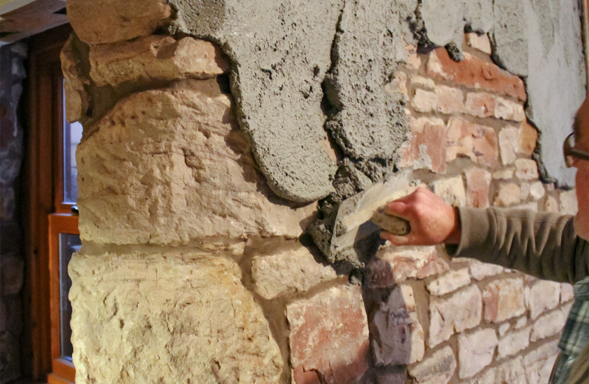 De ce apar mucegaiul și igrasia pe pereți &icirc;n apartamente 