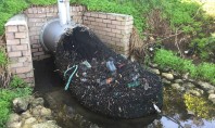 Metoda ingenioasa prin care un orasel din Australia protejeaza apele de poluarea cu plastic Un exemplu