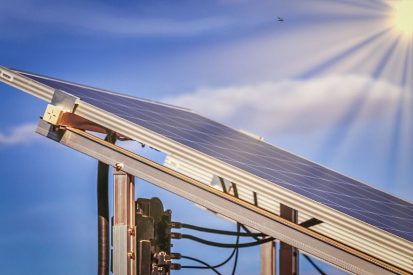 Cum alegi sistemul fotovoltaic potrivit pentru casa ta?