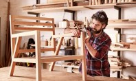 Echipamente necesare într-un atelier de prelucrare a lemnului Esti pasionat de tehnicile de prelucrare a lemnului