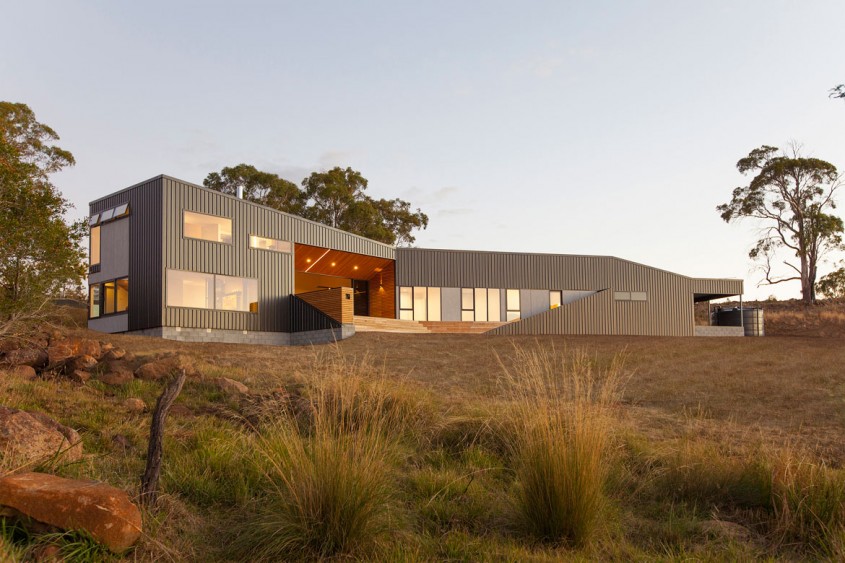 O casa ce combina design industrial si elemente traditionale tasmaniene
