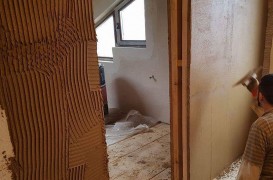 Tencuiala de argilă reglează umiditatea fiind perfectă pentru camerele copiilor, bătrânilor 