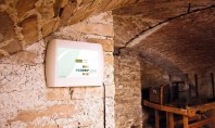 Sistem de dezumidificare şi anti-igrasie pentru clădiri vechi de patrimoniu soluţia ECODRY Soluţia ECODRY-System propune o