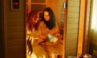 Despre beneficiile saunei cu infraroșu Mai exact este vorba despre o sauna terapeutica prevazuta cu unde