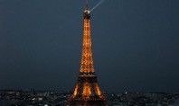 Se dă stingerea mai devreme la Turnul Eiffel Printre celelalte măsuri luate în urma exploziei preţurilor
