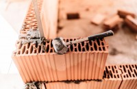 Cum optimizezi bugetul unei construcții: sfaturi practice pentru o casă eficientă