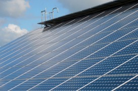 Mai mult de jumătate dintre români intenţionează să instaleze sisteme fotovoltaice în următorii 2 ani –