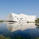 O clădire ca un aisberg pe apă, cea mai recentă operă arhitecturală în China