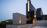 Casa Scape o compozitie inspirata de prisme Arhitectul Kouichi Kimura a proiectat aceasta locuinta care impresioneaza