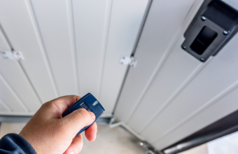 Automatizarea accesului &icirc;n 2026: ce caută proprietarii care vor case mai sigure și mai confortabile
