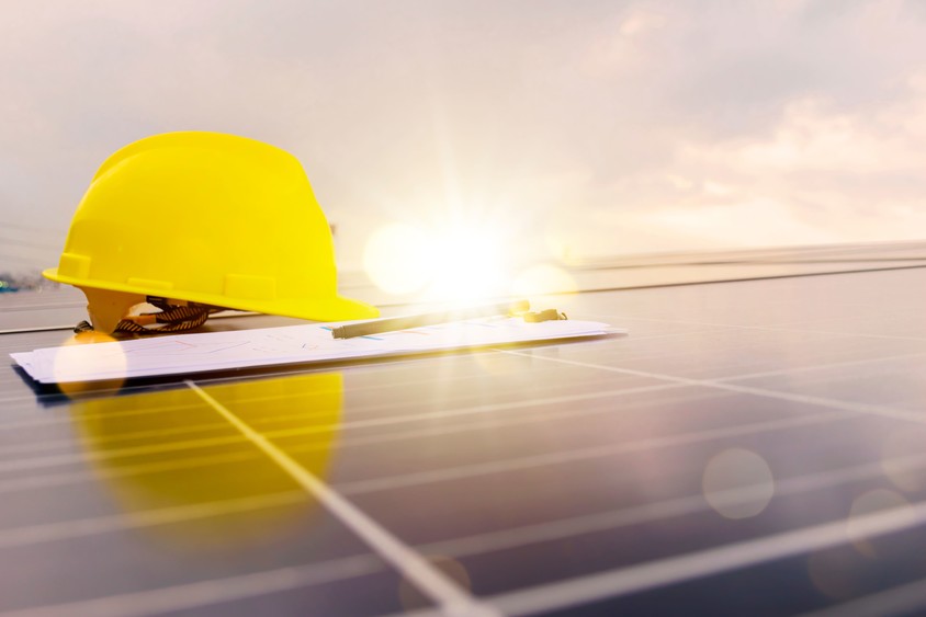 Cum să reduci factura la energie cu ajutorul panourilor solare?