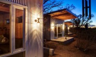 Patru familii patru mini-locuinte si traiul in comun Arhitectul Matt Garcia a proiectat „Llano Exit Strategy”