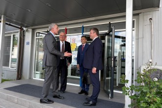 Dialog despre industrie investiții și contribuția capitalului rom&acirc;nesc la dezvoltarea europeană &icirc;n cadrul vizitei Alteței Sale