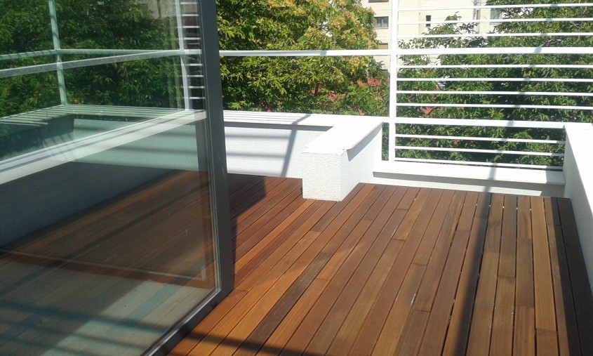 Pardoseli din lemn pentru terasă - soluția ideală pentru amenajări exterioare deosebite și de durată