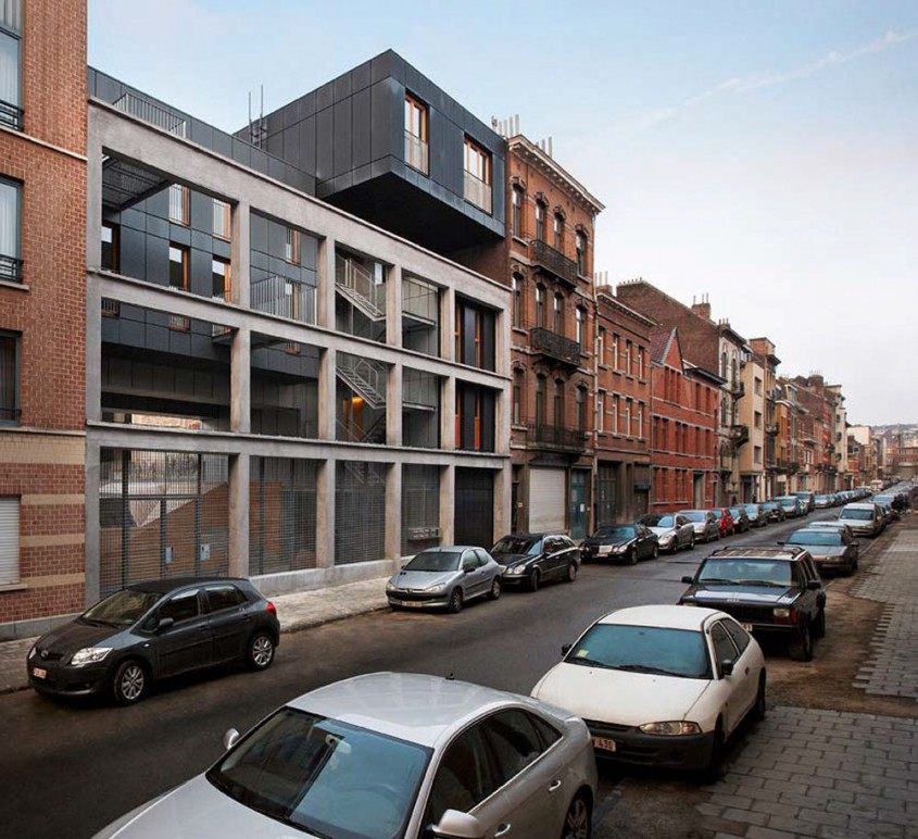 Un birou belgian de arhitectura finalizeaza lucrarile la o reconversie de locuinte in Bruxelles