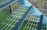 Spuneti stop alunecarilor!