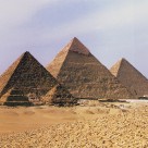 Arhitectura sacra, cu efecte in viata muritorilor: piramidele