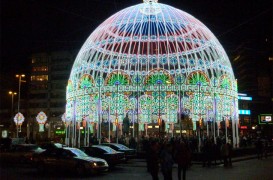 Impresionanta cupola realizata din 30 000 de LED-uri