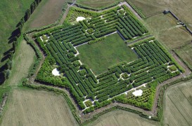 Labirintul si amenajarile decorative: un simbol interesant