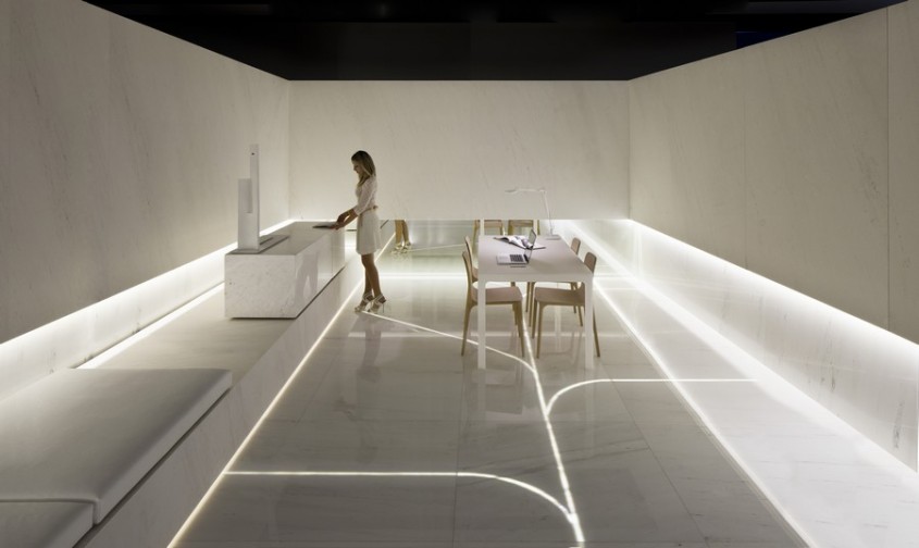 Blanc Showroom, un interior contemporan in Castellon, Spania