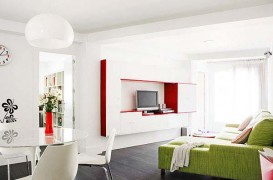 Un apartament cu forme atipice redecorat pentru a se obtine mai mult spatiu