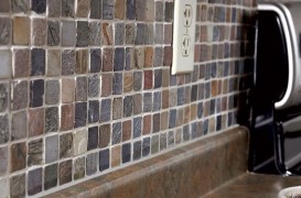 Mozaic in bucatarie: cum sa placati singuri o portiune de perete