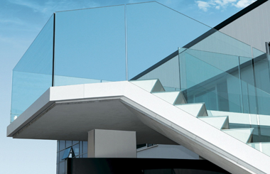 Sisteme pentru balustrade METRA - Theatron Linea Glass - esentialitate, durabilitate si siguranta!