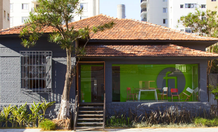 Veche casa transformata in magazin de marca in Sao Paulo