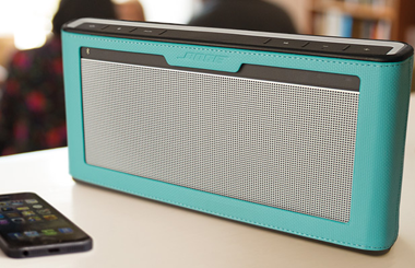 Bose SoundLink Bluetooth III - tu, cei dragi si muzica preferata. Oriunde si oricand