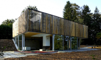Casa de vacanta care se armonizeaza cu peisajul inconjurator Propunerea echipei de la Lode Architecture combina