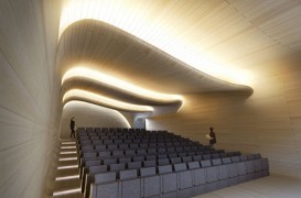 Anuntarea propunerii pentru Middle East Centre al arhitectei Zaha Hadid