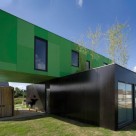 Container Crossbox with a Green Roof