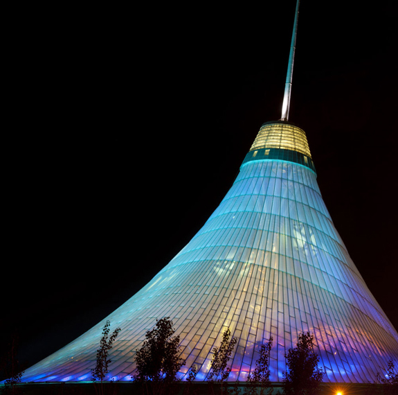 Khan Shatyr se deschide in Astana