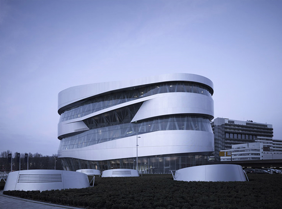 Mercedes Benz Museum / UN Studio, fotografii de Michael Schnell